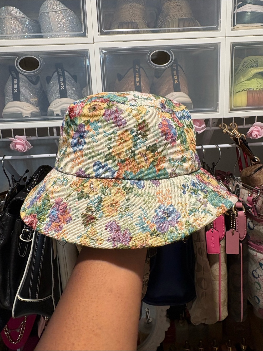Fashion Nova Floral Bucket Hat - Cream Multicolor